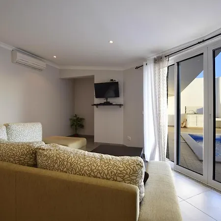 Prestige Five Sea View Marina By Tatihomes *